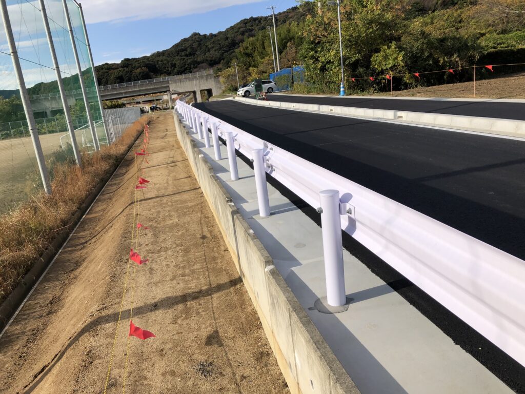 埋設・路上設置のどちらにも対応できる画像