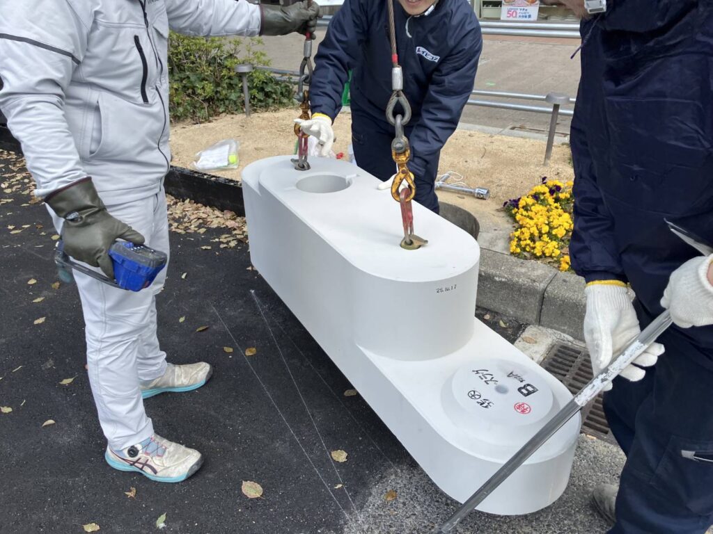 防護柵基礎の施工風景