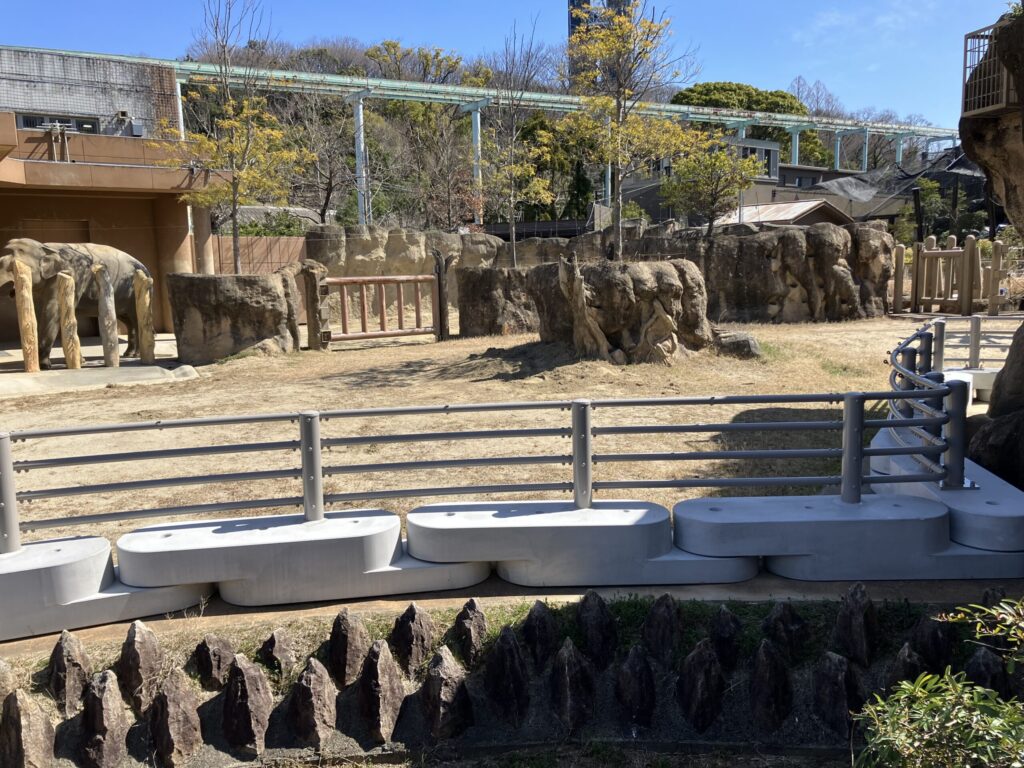 ゾウの衝突にも耐えられる！？自在R連続基礎