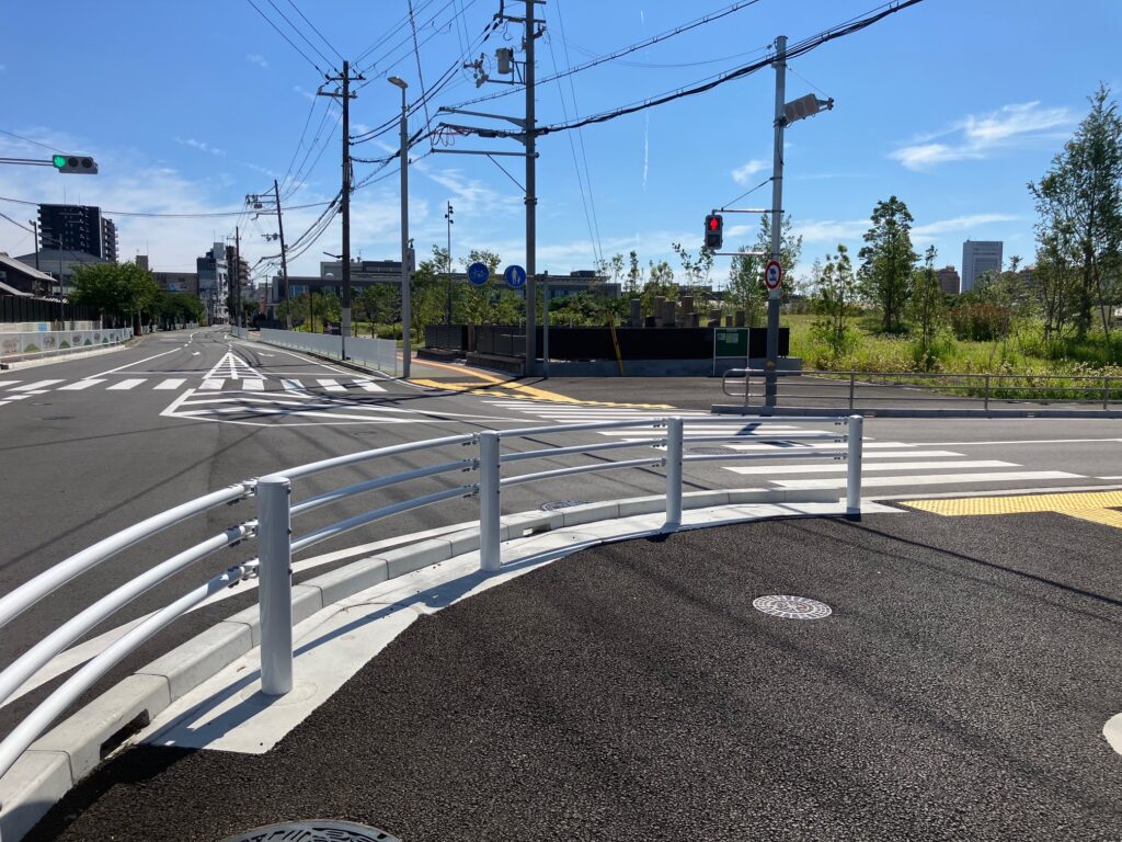 交差点用自在R連続基礎